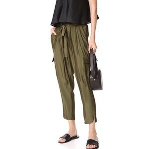Army Brook Allyn Soft Sateen Cargo Pants (Like New